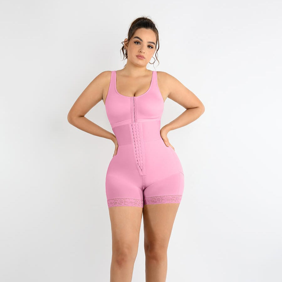 SlimCurve® – Seamless Shaping Shorts with Curve Support