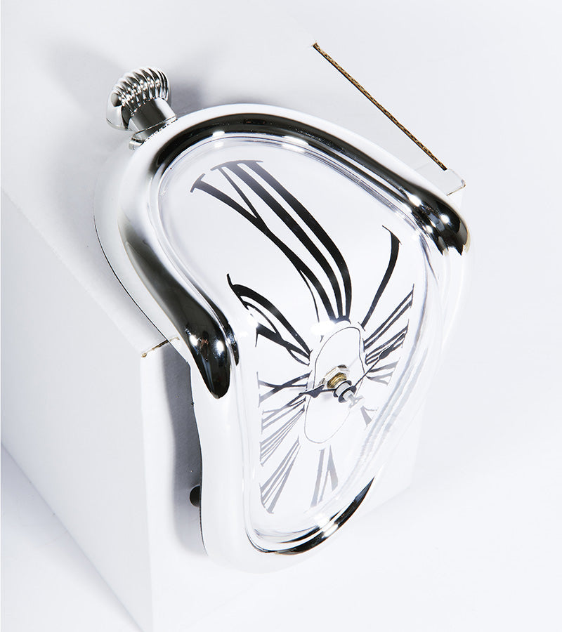 Horloge fondante inspiration Dali