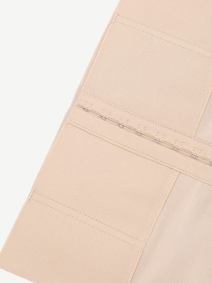 SlimCurve® – Seamless Shaping Shorts with Curve Support